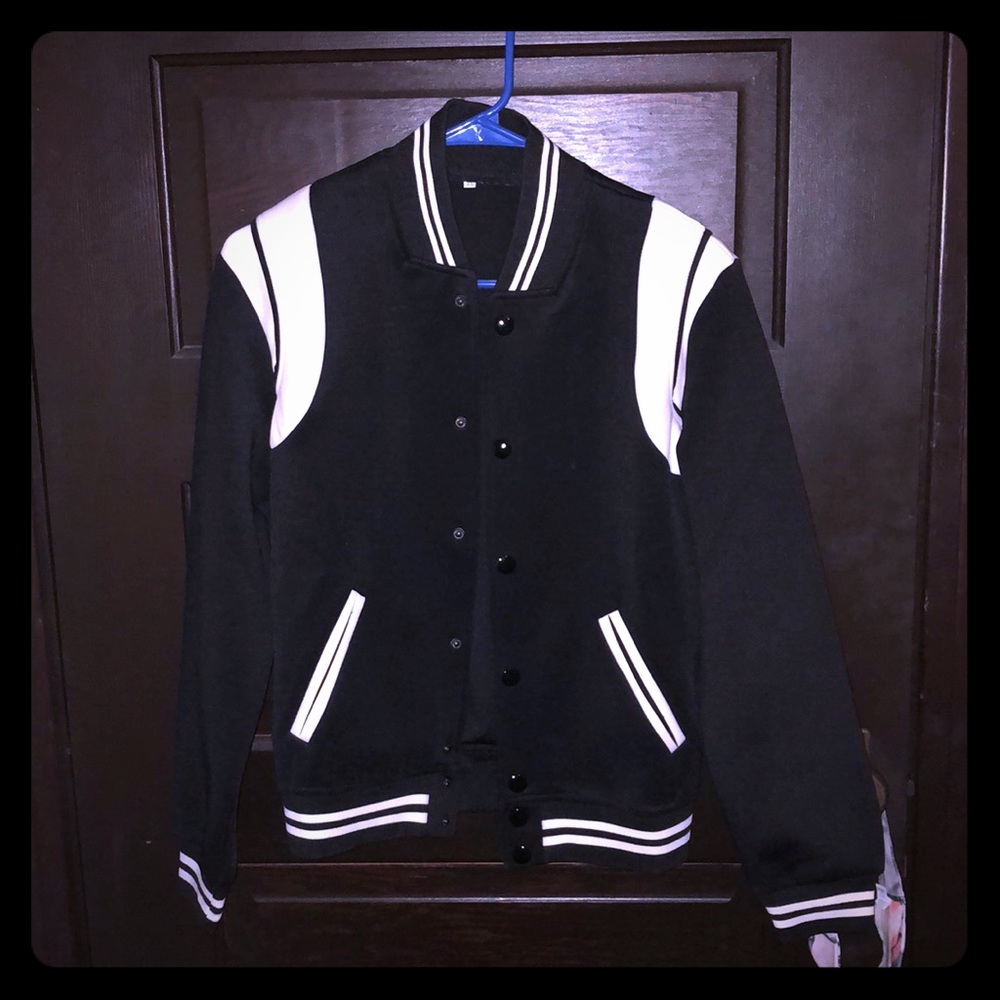 Varsity bomber jacket S/XS black and white, new!
